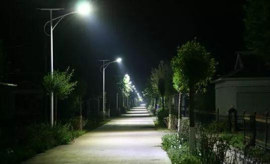 安徽马鞍山太阳能路灯点亮群众“幸福路”---丰朗光电