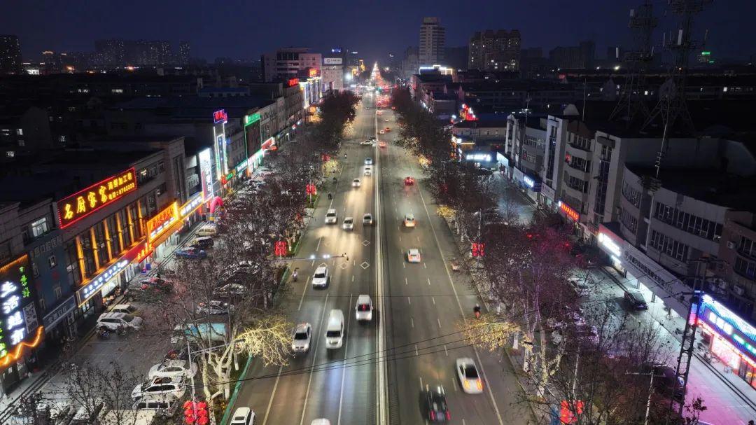 山东烟台龙口市智慧路灯照亮市民夜行路-丰朗光电